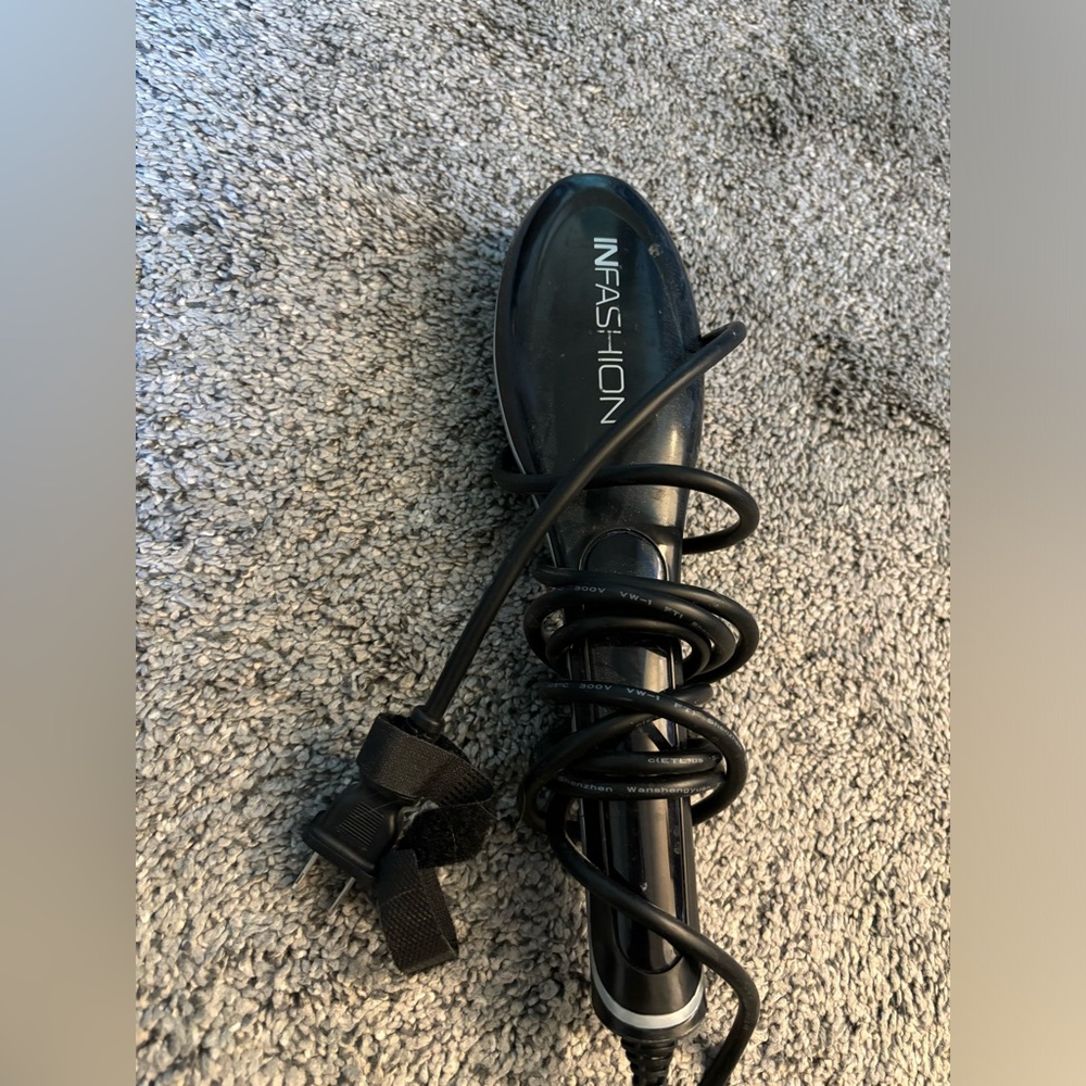 Straightening brush